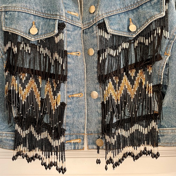 Vintage Cropped Denim Jacket w/ Beaded Fringe by "Noname" (1980 - 1990) - Picture 5 of 8